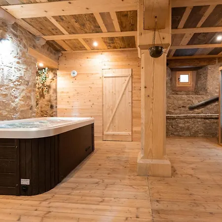 - Les Amandiers - & Sauna *